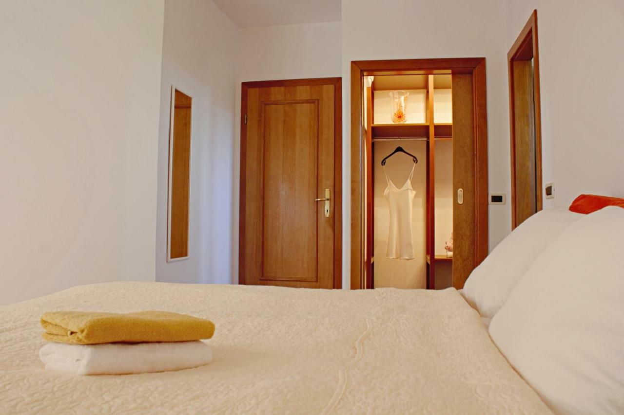 Apartment Kris Umago Esterno foto